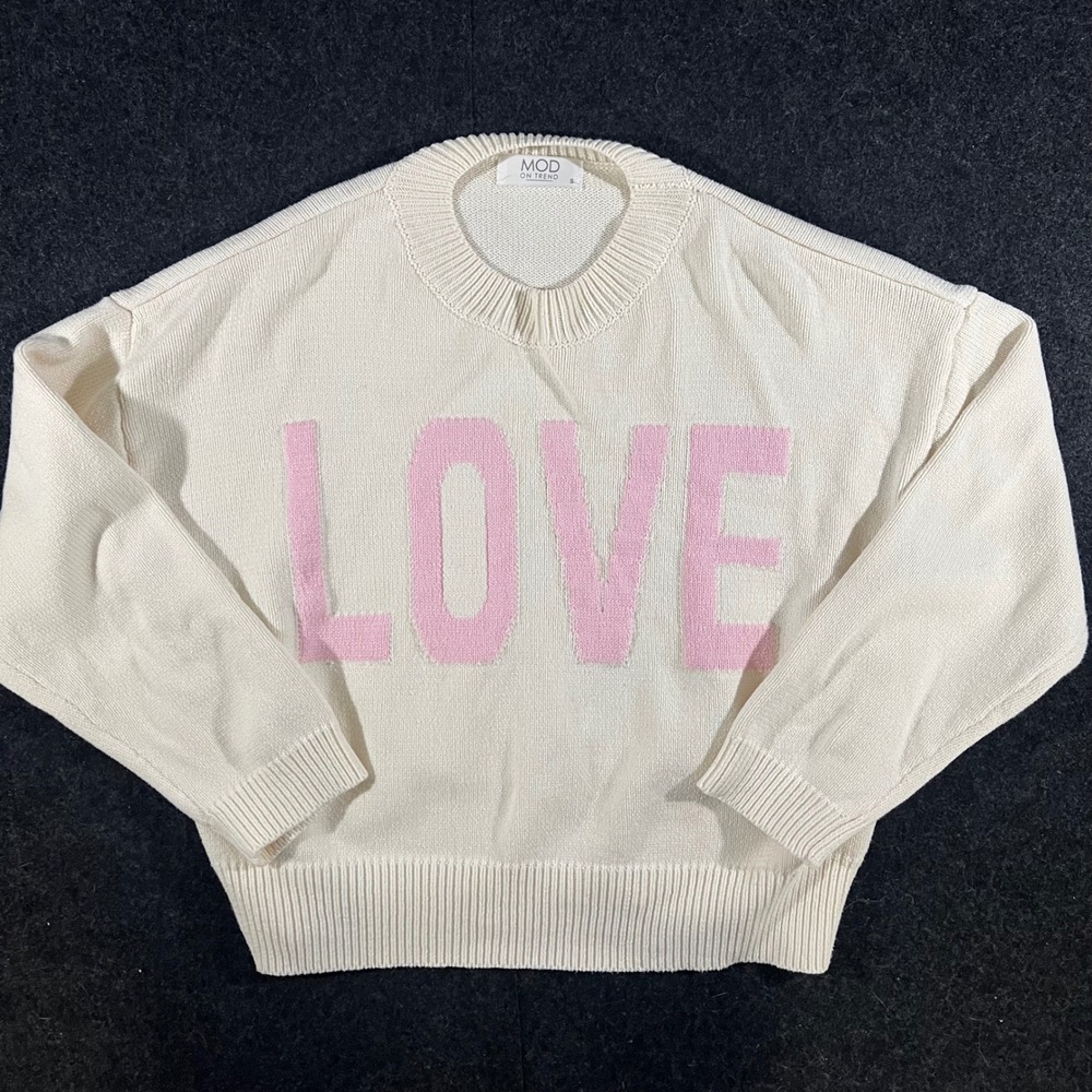 MOD ON TREND Love Sweater Womens Size S White Pink Graphic Knit Pullover Preppy